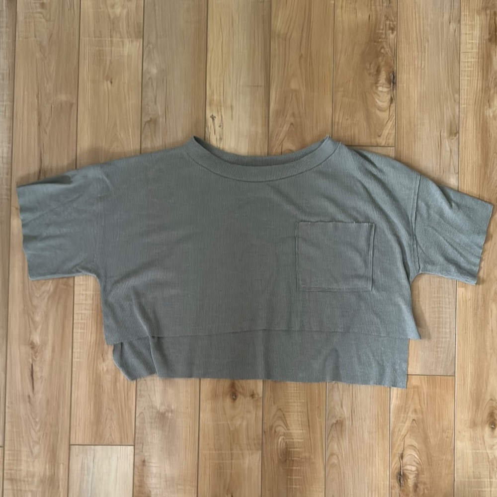 Altar’d State Oversized Waffle Knit Cropped top, size XS, washed olive green